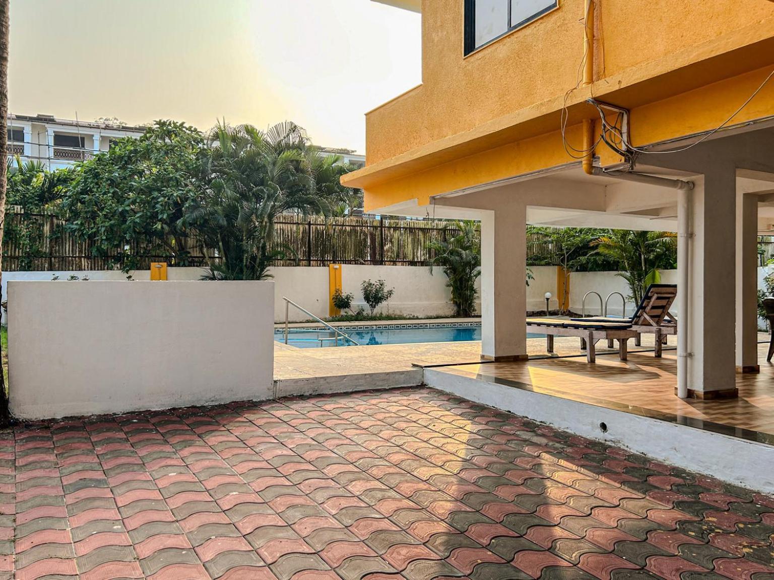 מלון אנג'ונה La Costa Residency מראה חיצוני תמונה