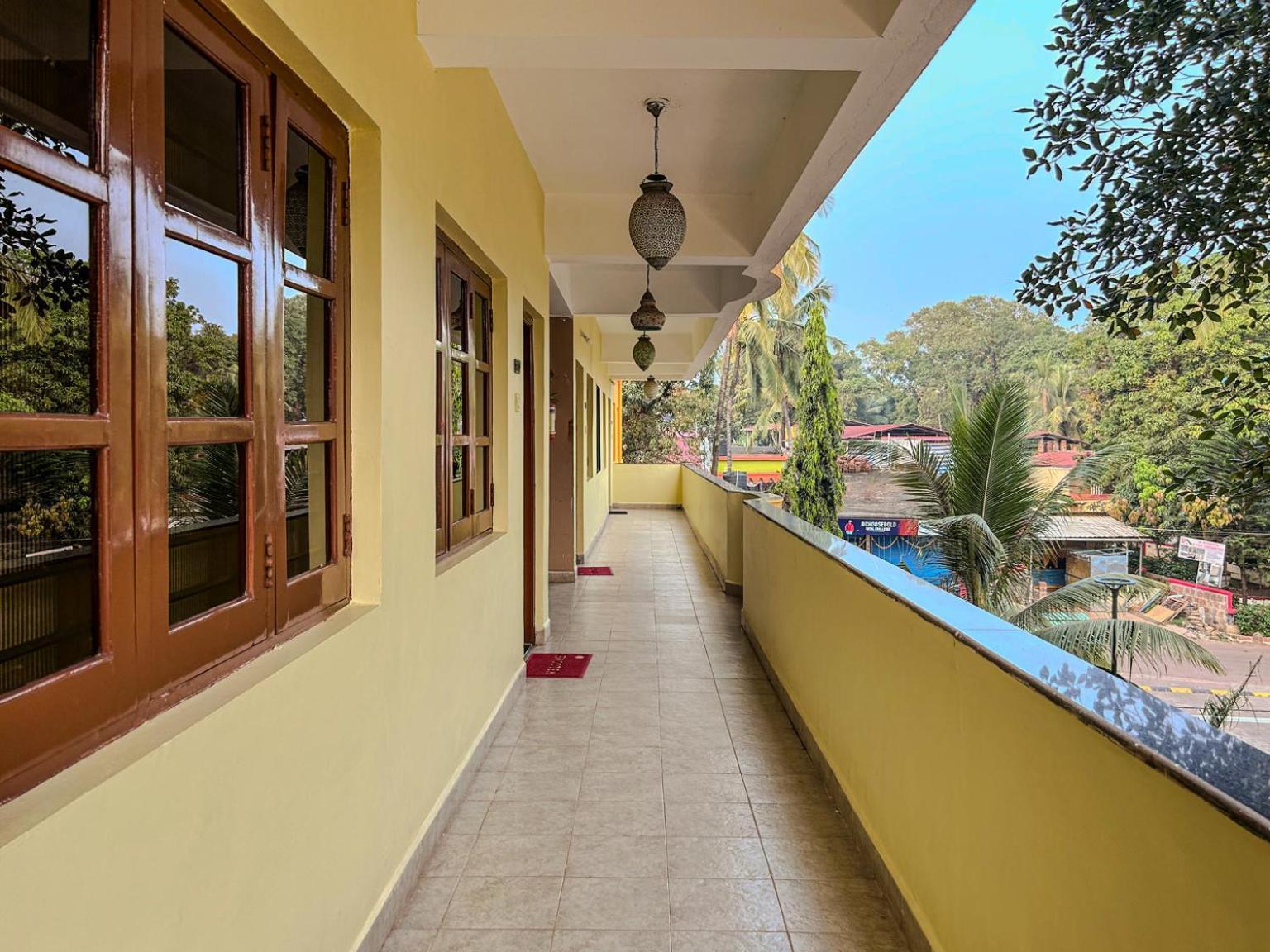 מלון אנג'ונה La Costa Residency מראה חיצוני תמונה