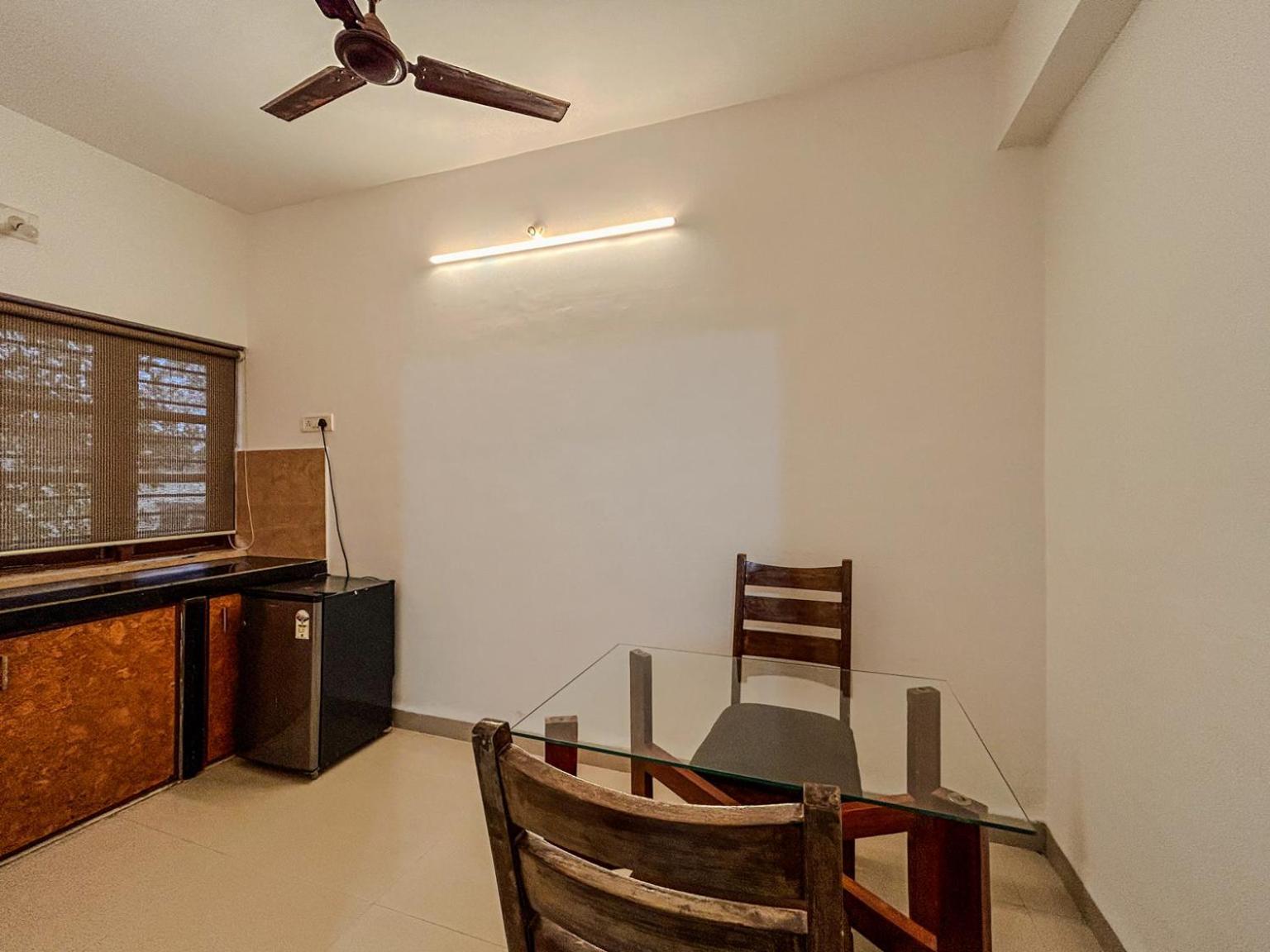 מלון אנג'ונה La Costa Residency מראה חיצוני תמונה