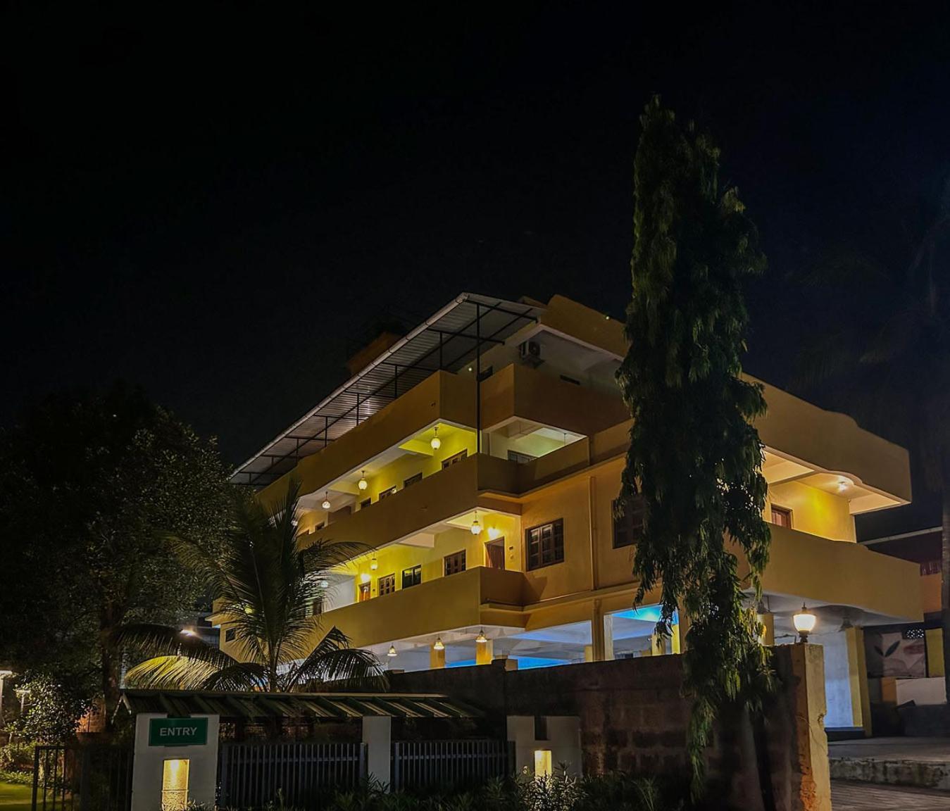 מלון אנג'ונה La Costa Residency מראה חיצוני תמונה